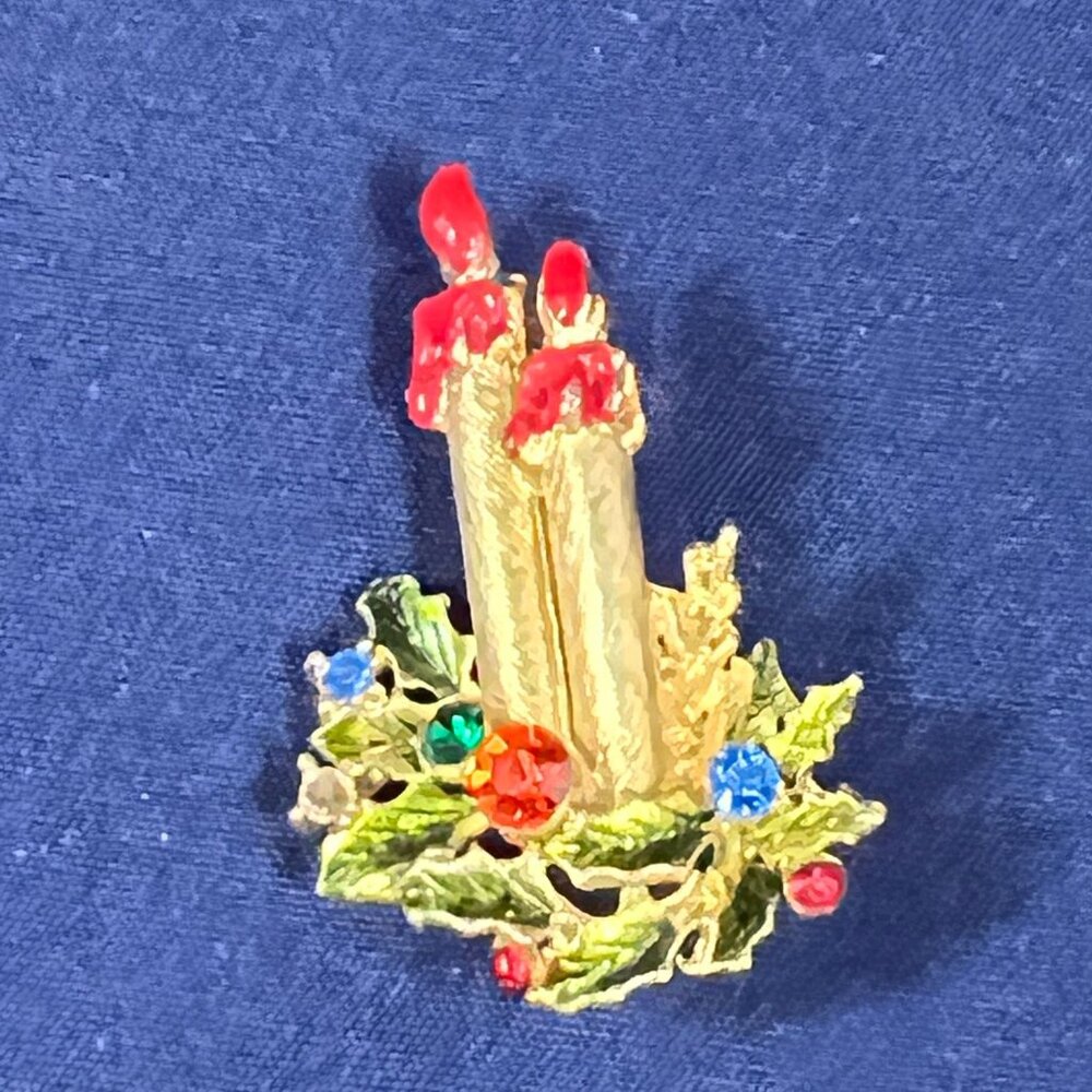 Vintage Christmas Candle Brooches - Festive Rhinestone Pins With Holly & Candles - Picture 3 of 3